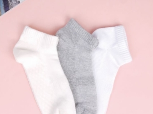 Practic și confortabil pentru bărbați – șosete, lenjerie, pijamale, maiouri